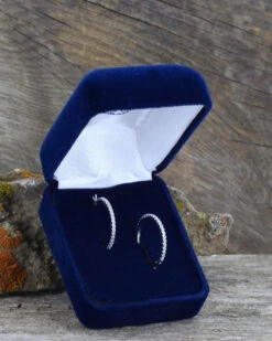 Montana Silversmiths Women's Silver Classic Hoop Earrings  -Western Cowboy Clothing Shop 2000244436 040 D2