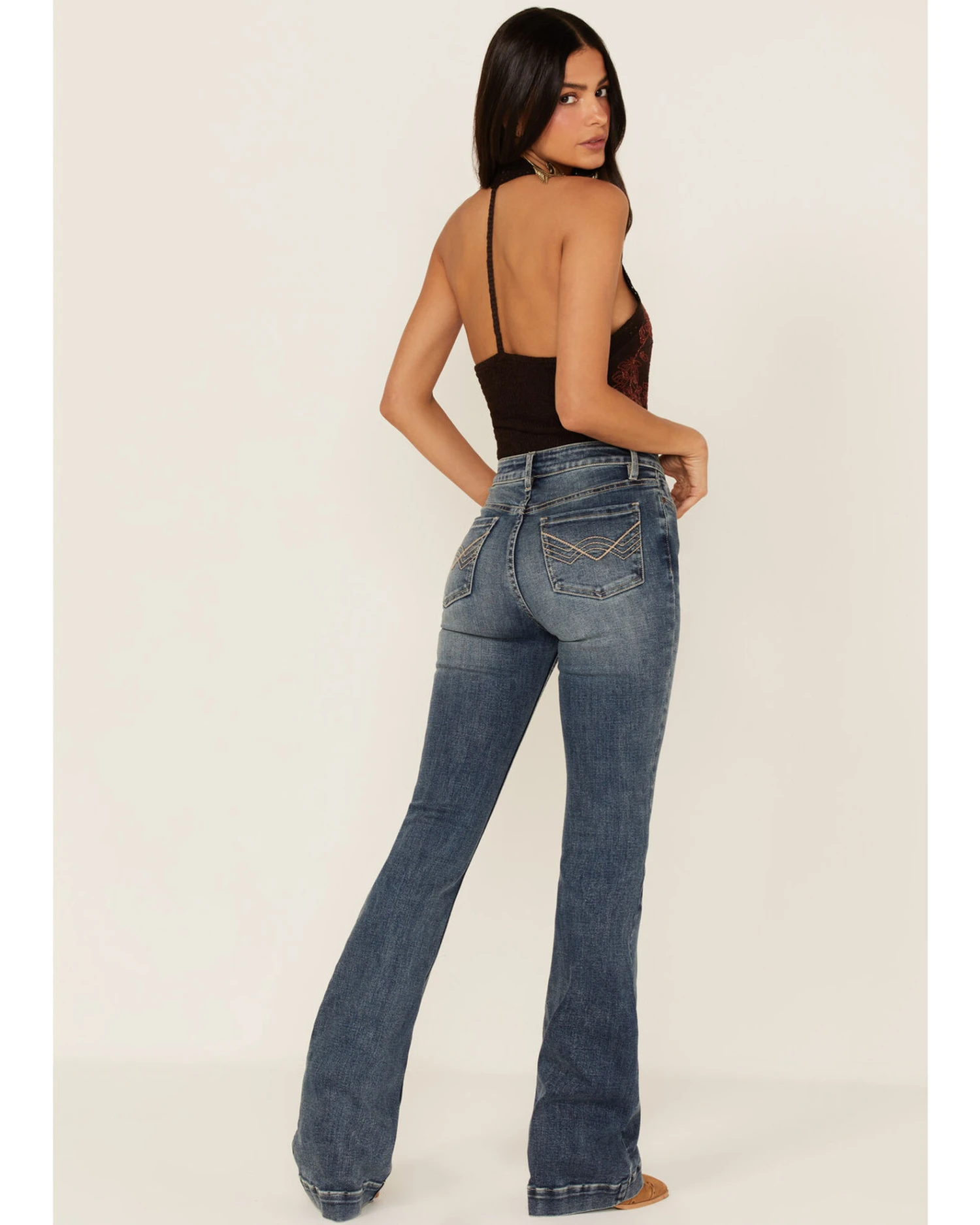 Idyllwind Women's Belmont Medium Wash High Risin' Seamed Front Sanding Bootcut Jeans 3 Idyllwind Women's Belmont Medium Wash High Risin' Seamed Front Sanding Bootcut Jeans - Image 3