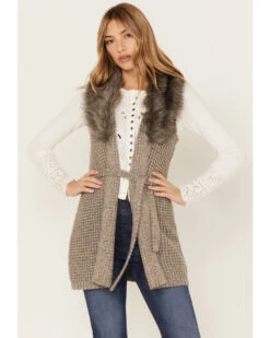 Shyanne Women's Metallic Sweater Vest