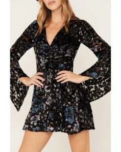 Shyanne Women's Flare Sleeve Burn Out Velvet Dress -Western Cowboy Clothing Shop 2000380655 001 P3