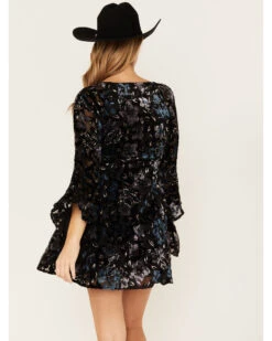 Shyanne Women's Flare Sleeve Burn Out Velvet Dress -Western Cowboy Clothing Shop 2000380655 001 P4